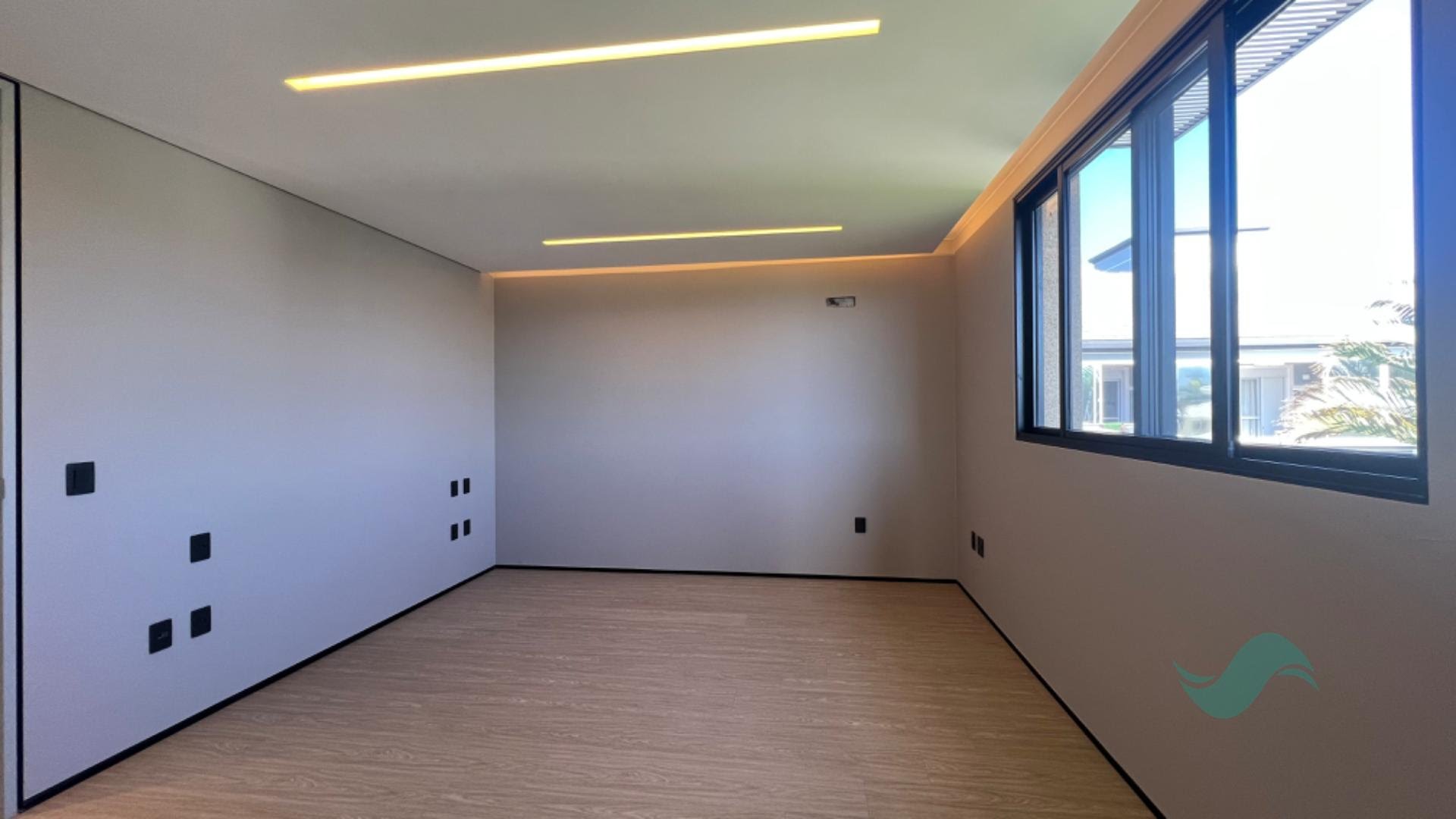 Casa à venda com 1 quarto, 6 suítes, 5 vagas e 600m² no Jurerê Internacional, Florianópolis (SC) — foto 11 de 18