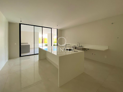 cozinhaeilha-condominiomalibu-trinitaimoveis.jpg