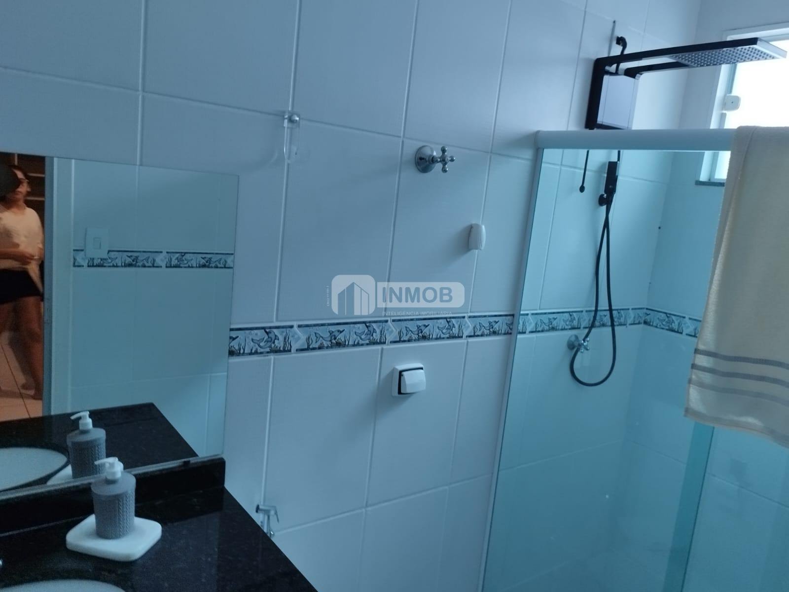 Casa para alugar com 3 quartos, 3 suítes, 3 vagas e 300m² no Piracangaguá, Taubaté (SP) — foto 16 de 28