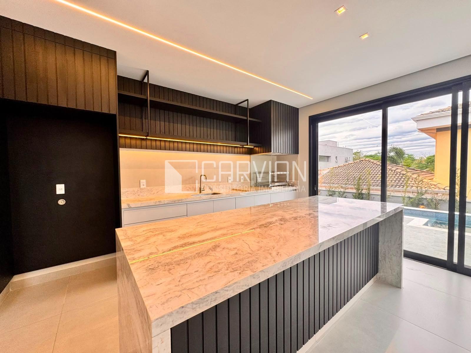 Casa à venda com 4 quartos, 4 suítes, 4 vagas e 285m² no Vila do Golf, Ribeirão Preto (SP) — foto 11 de 30