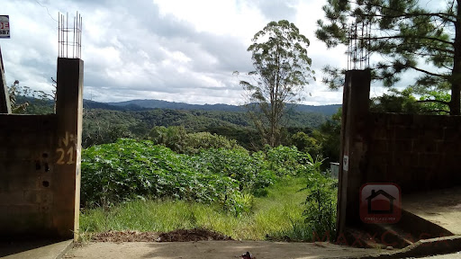 Terreno  à Venda em   Itapecerica da Serra