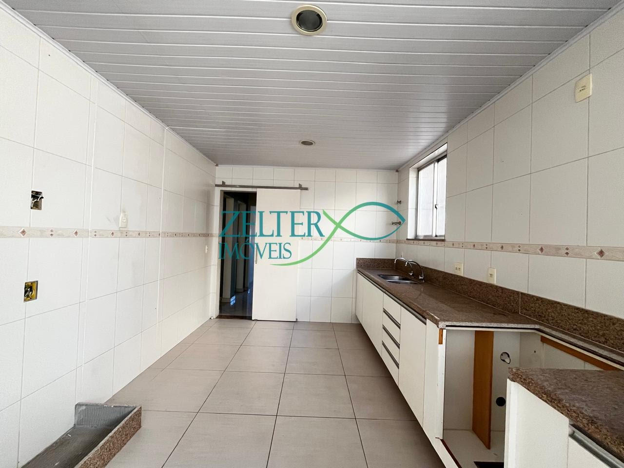 Casa à venda com 4 quartos, 2 banheiros, 5 vagas e 226m² no Vista Alegre, Rio de Janeiro (RJ) — foto 14 de 30