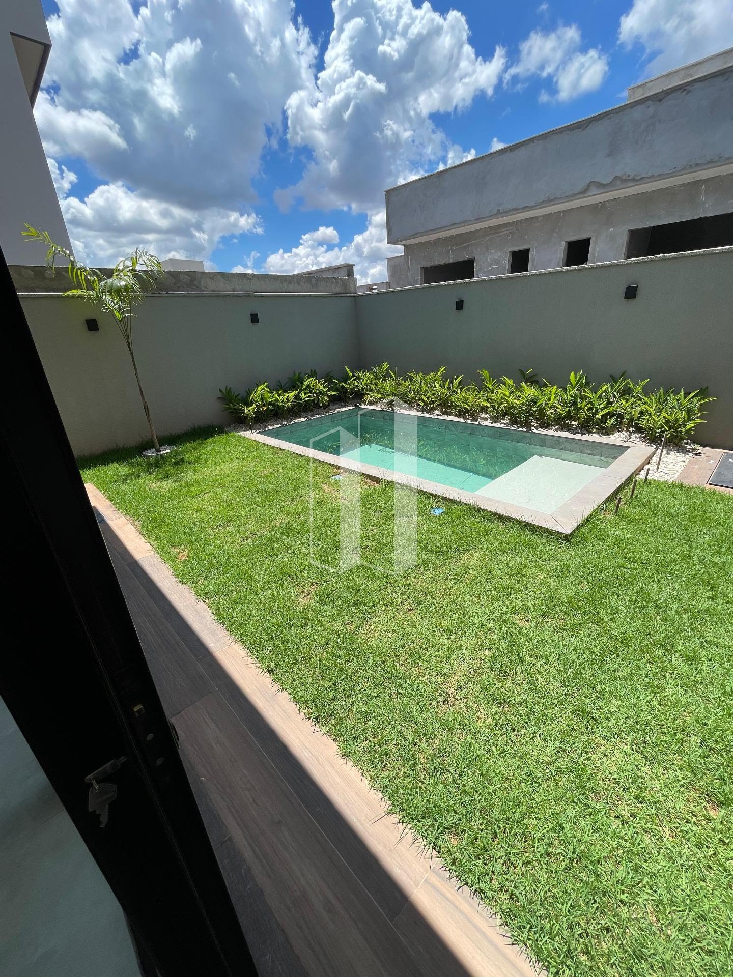 Casa à venda com 3 quartos, 3 suítes, 4 vagas e 178m² no Jardins Porto, Senador Canedo (GO) — foto 8 de 12
