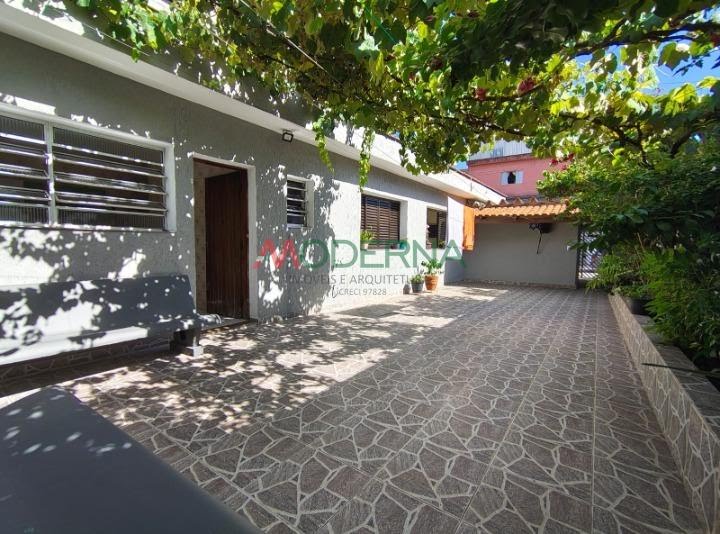 Casa à venda com 4 quartos, 1 suíte, 2 vagas e 208m² no Piraporinha, Diadema (SP) — foto 18 de 30