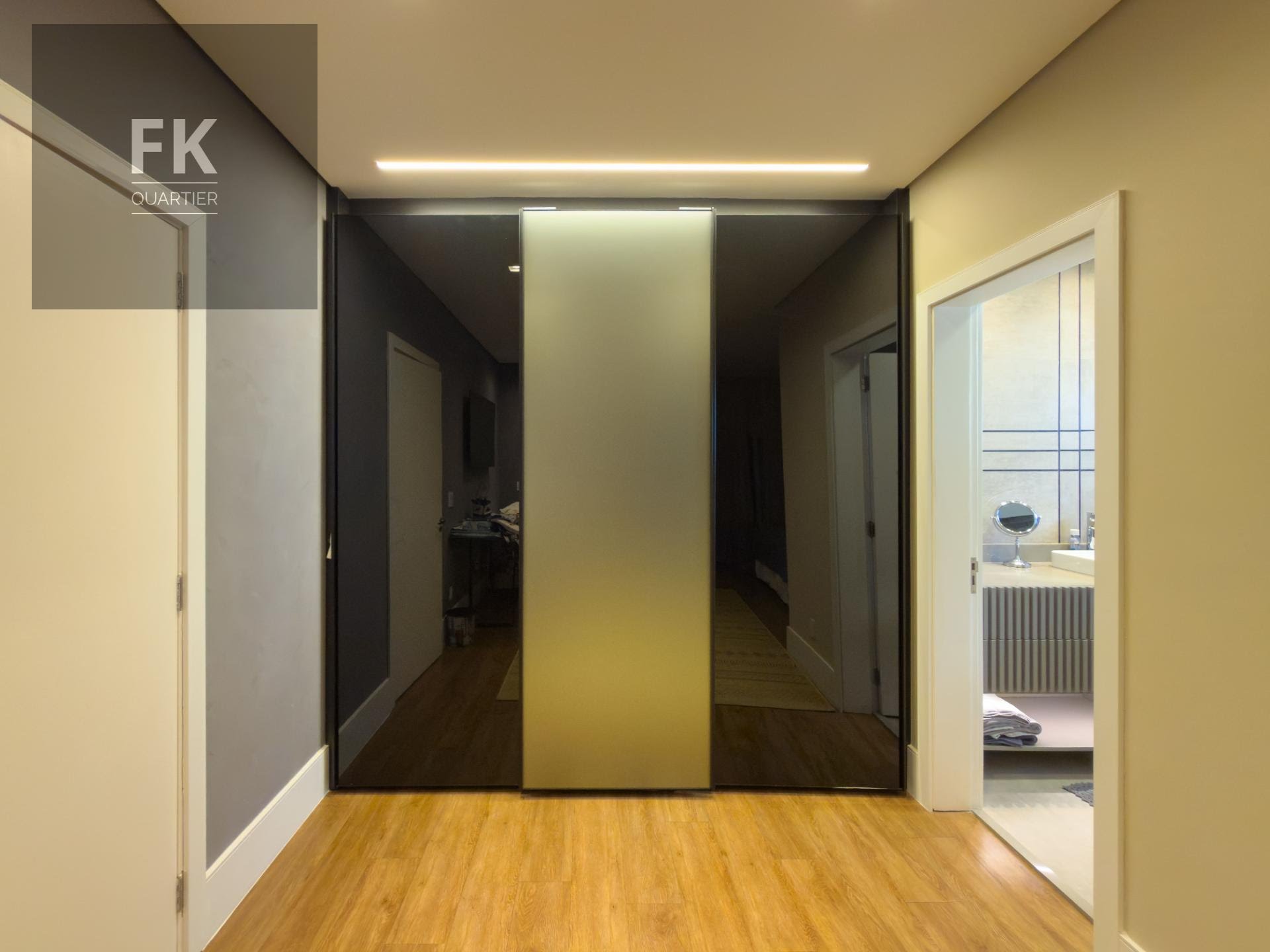 Casa à venda com 4 quartos, 4 suítes, 4 vagas e 373m² no Alphaville, Santana de Parnaíba (SP) — foto 21 de 28