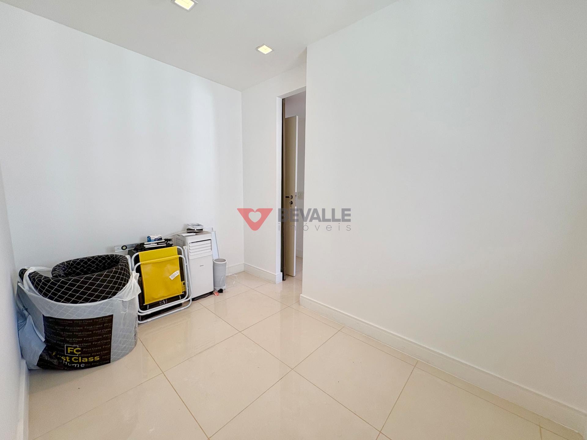 Apartamento à venda com 2 quartos, 1 suíte, 1 vaga e 90m² no Botafogo, Rio de Janeiro (RJ) — foto 17 de 30