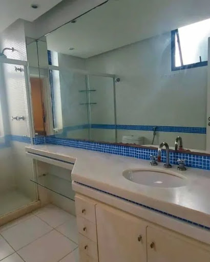 Apartamento 107m² à Venda na Barra com Vista Mar
