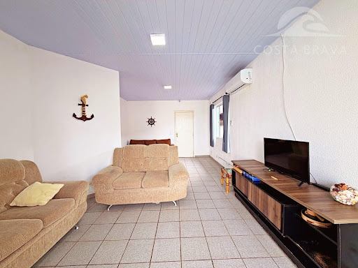 Casa com Piscina Privativa na Riviera, Conforto e Lazer.