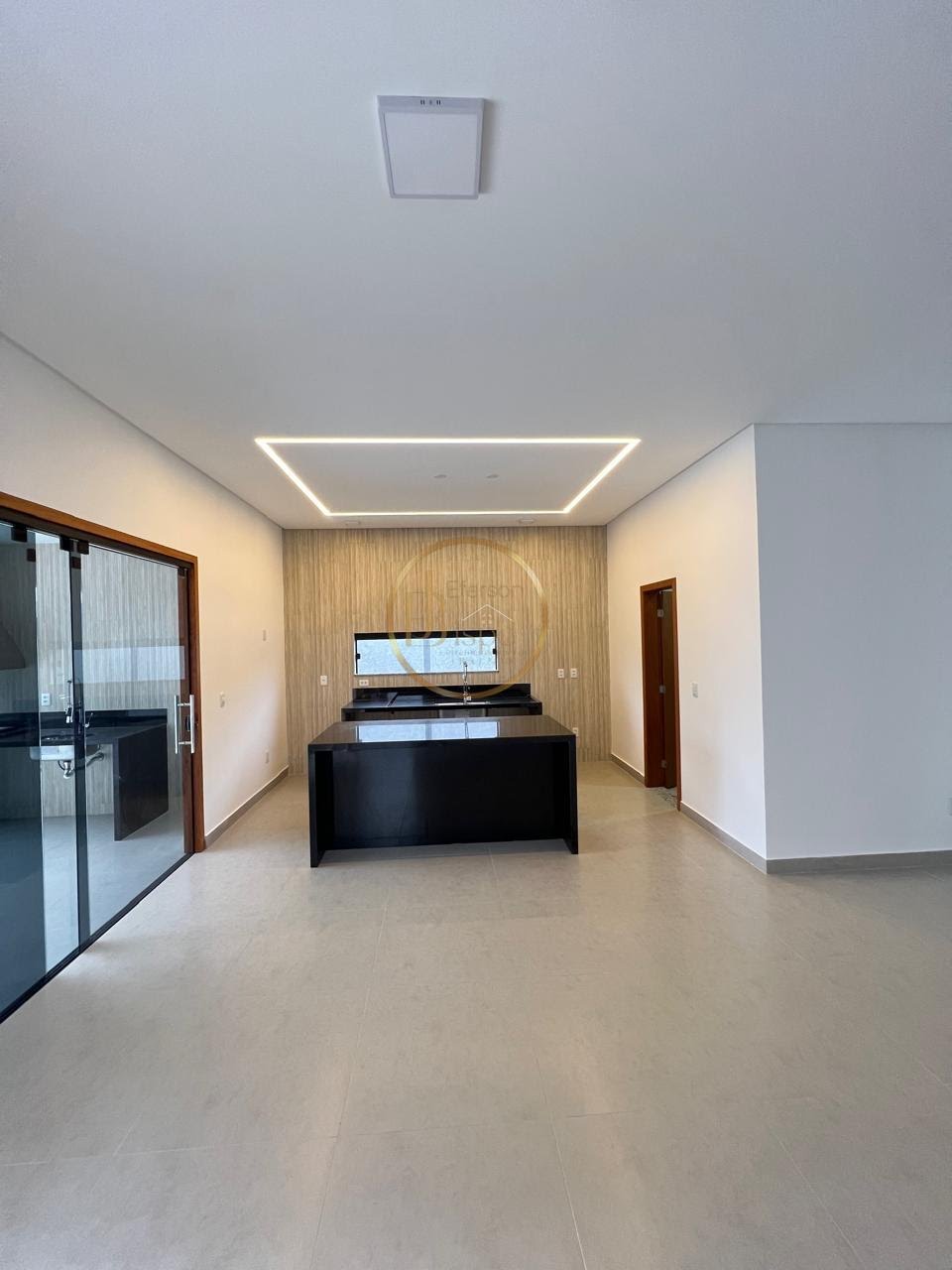 Casa à venda com 3 quartos, 3 suítes, 2 vagas e 230m² no Orla Norte, Porto Seguro (BA) — foto 2 de 9