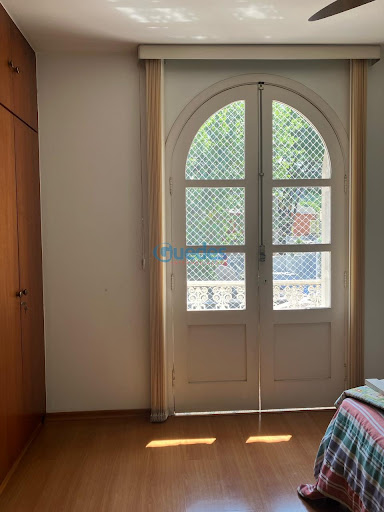 Sobrado em Santo Amaro - SP: 240m², 4 dormitórios, 2 suítes, 4 banheiros - À venda  por R$2.160.000