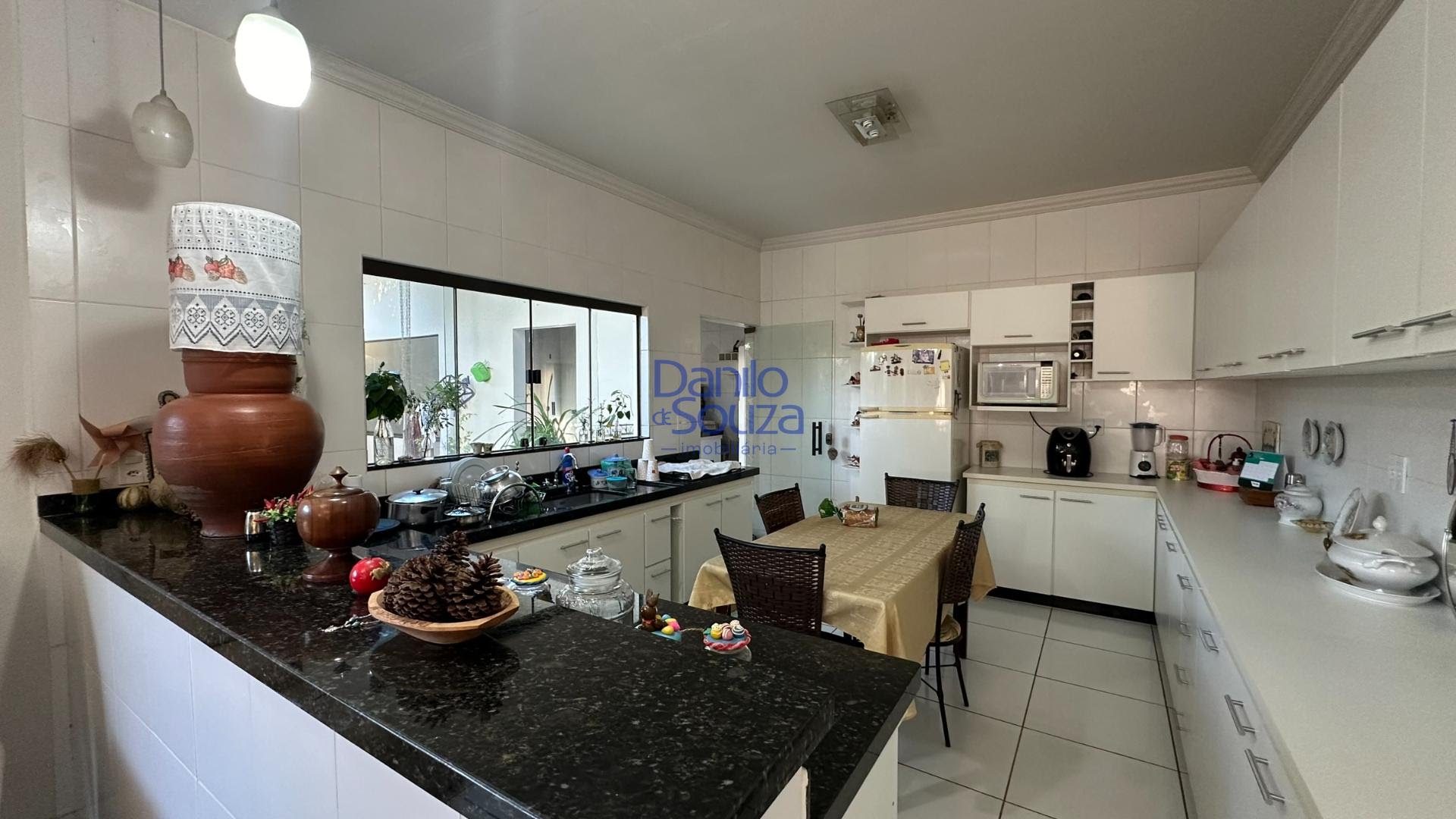 Casa à venda com 3 quartos, 1 suíte, 1 vaga e 300m² no Veredas do Belvedere, Araxá (MG) — foto 7 de 23
