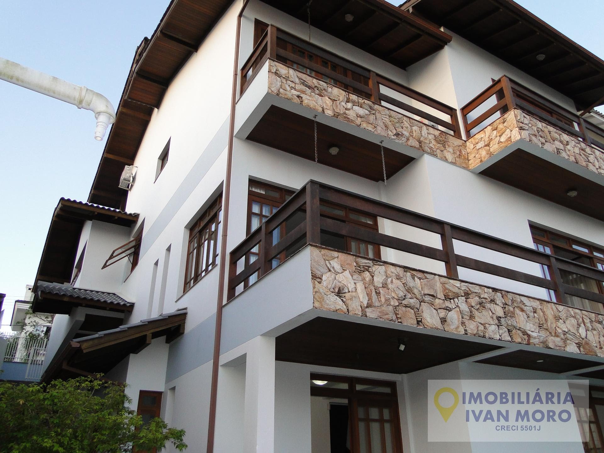 Casa à venda com 5 quartos, 6 banheiros, 2 vagas e 470m² no João Paulo, Florianópolis (SC) — foto 3 de 21