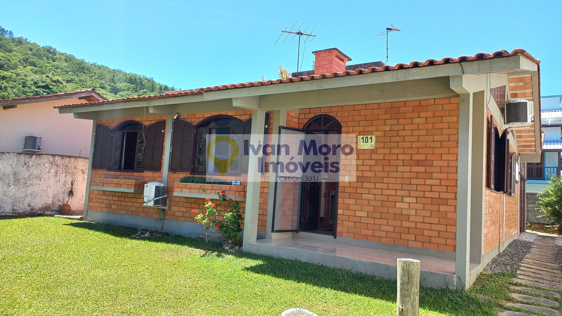 Casa para alugar com 3 quartos, 1 suíte, 3 vagas e 150m² no Daniela, Florianópolis (SC) — foto 5 de 30