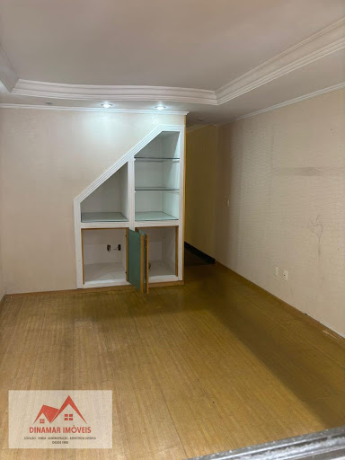 Casa em Condomínio na Fazenda Aricanduva, 3 Dorms, 132m² à Venda
