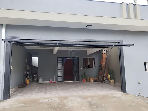 Casa à venda em Cajuru do Sul, Sorocaba | 3 dorms, 137m²