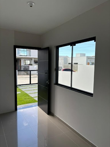Casa com 2 dormitórios à venda, 48 m² por R$ 390.000,00 - Forquilhas - São José/SC