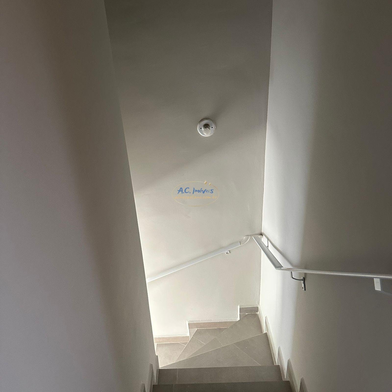 Casa à venda com 2 quartos, 2 banheiros, 1 vaga e 61m² no Jardim Melvi, Praia Grande (SP) — foto 8 de 17