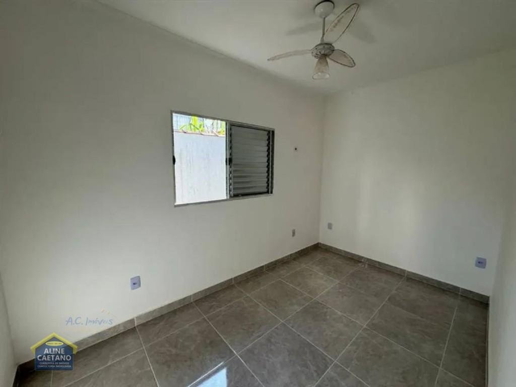 Casa à venda com 3 quartos, 1 suíte, 2 vagas e 194m² no Guilhermina, Praia Grande (SP) — foto 9 de 20