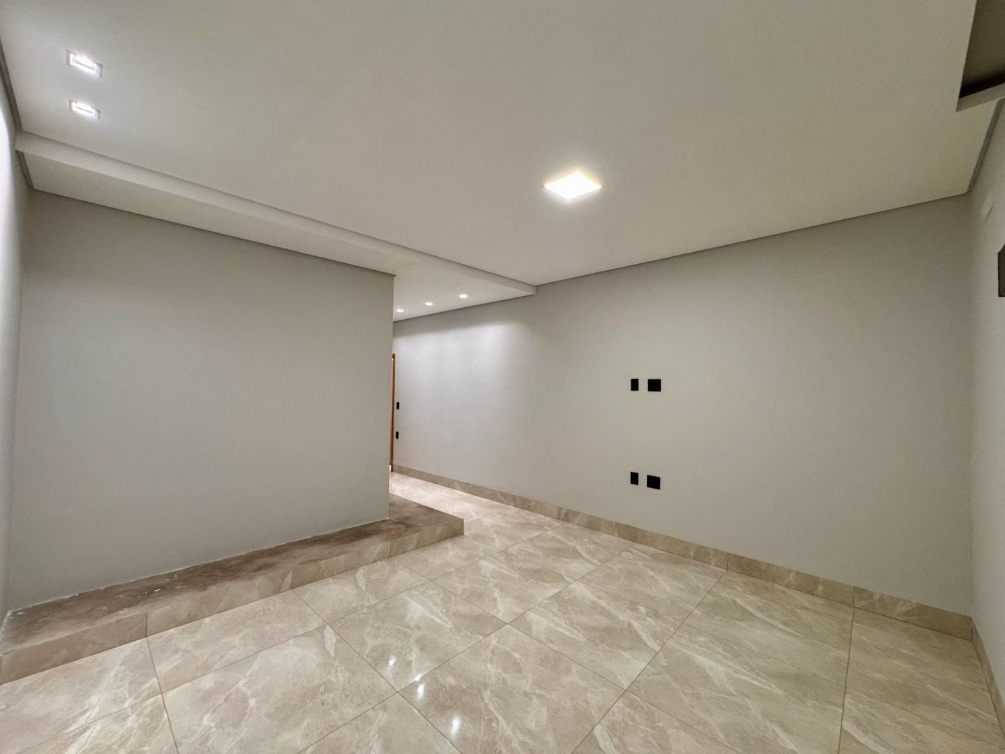 Casa à venda com 3 quartos, 3 suítes, 4 vagas e 153m² no Real Sul, Ribeirão Preto (SP) — foto 20 de 27