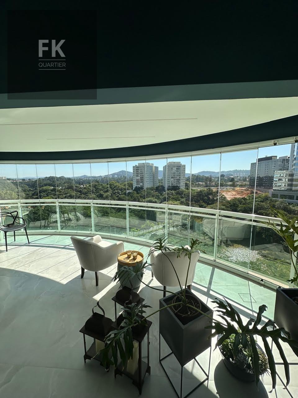 Apartamento à venda com 4 quartos, 4 suítes, 4 vagas e 260m² no Alphaville Empresarial, Barueri (SP) — foto 19 de 23
