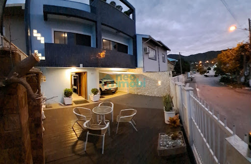 Casa 3 dorms, 3suites,Vargem do Bom Jesus  -  Florianópolis