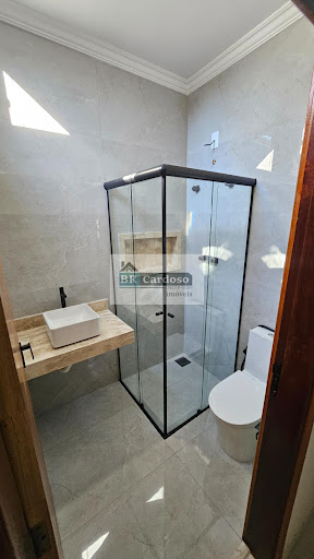 Casa à venda em São José, Franca: 3 dormitórios, 1 suíte, 2 banheiros por R$ 449.900.