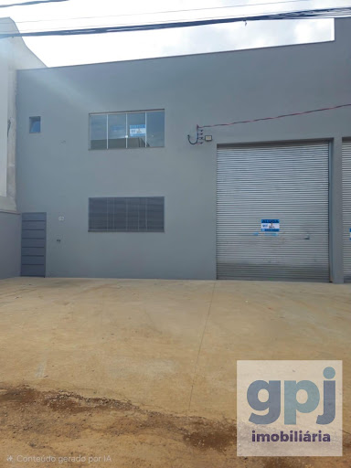 Galpão para Locação em Nova Serrana com 548m² e 2 Banheiros