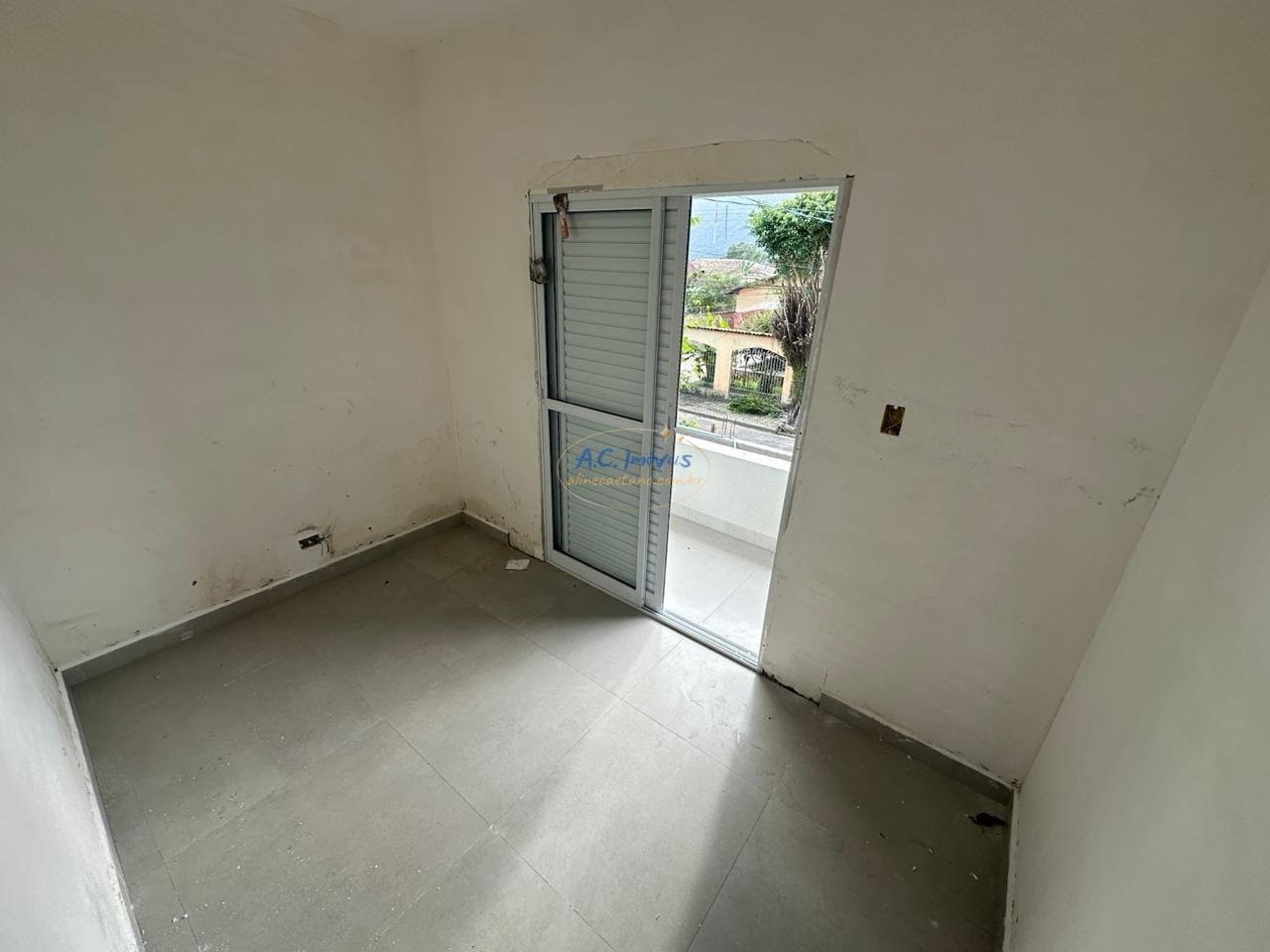 Casa à venda com 2 quartos, 1 banheiro, 1 vaga e 61m² no Jardim Imperador, Praia Grande (SP) — foto 7 de 26
