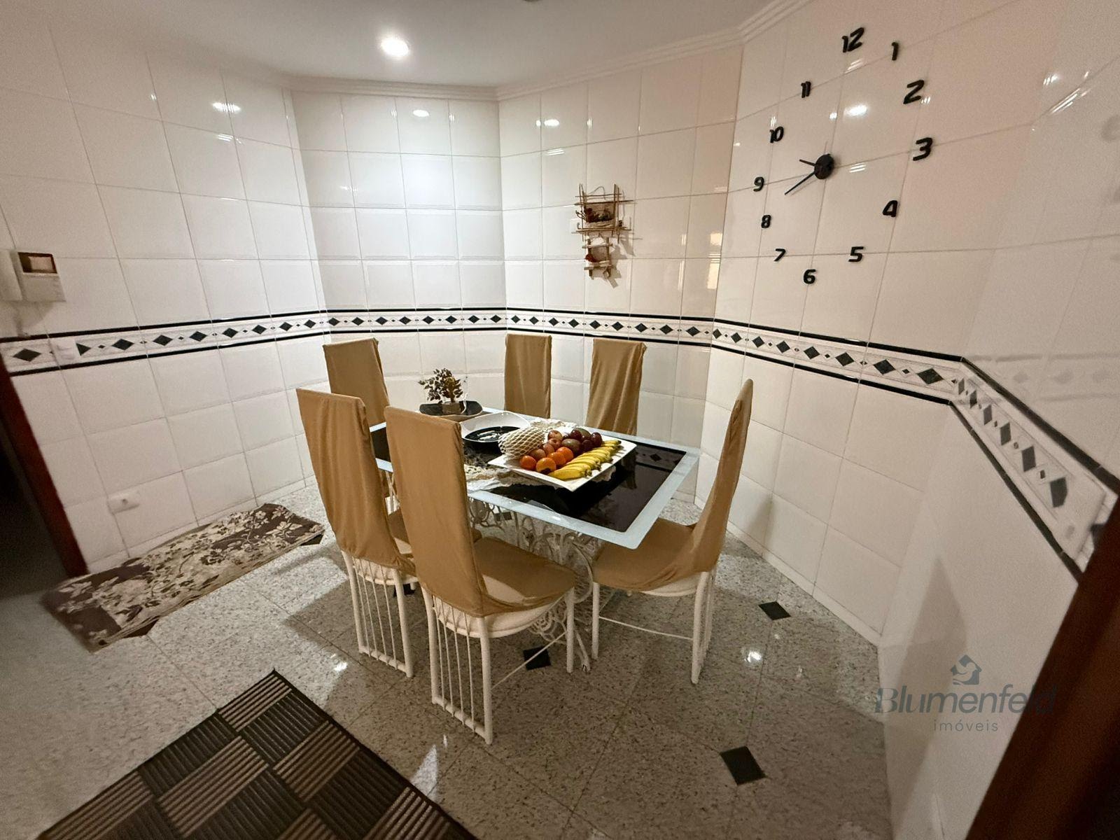 Casa à venda com 3 suítes, 4 vagas e 369m² no Condominio Arujazinho I II III, Arujá (SP) — foto 12 de 30
