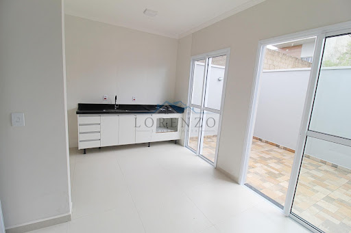 Sala de estar e cozinha
