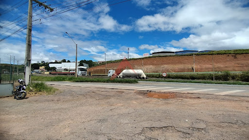 Comercial em Bairro Tenentes  -  Extrema