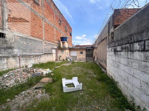 Terreno à venda no Jardim Rosa de Franca, Guarulhos - R$320 mil
