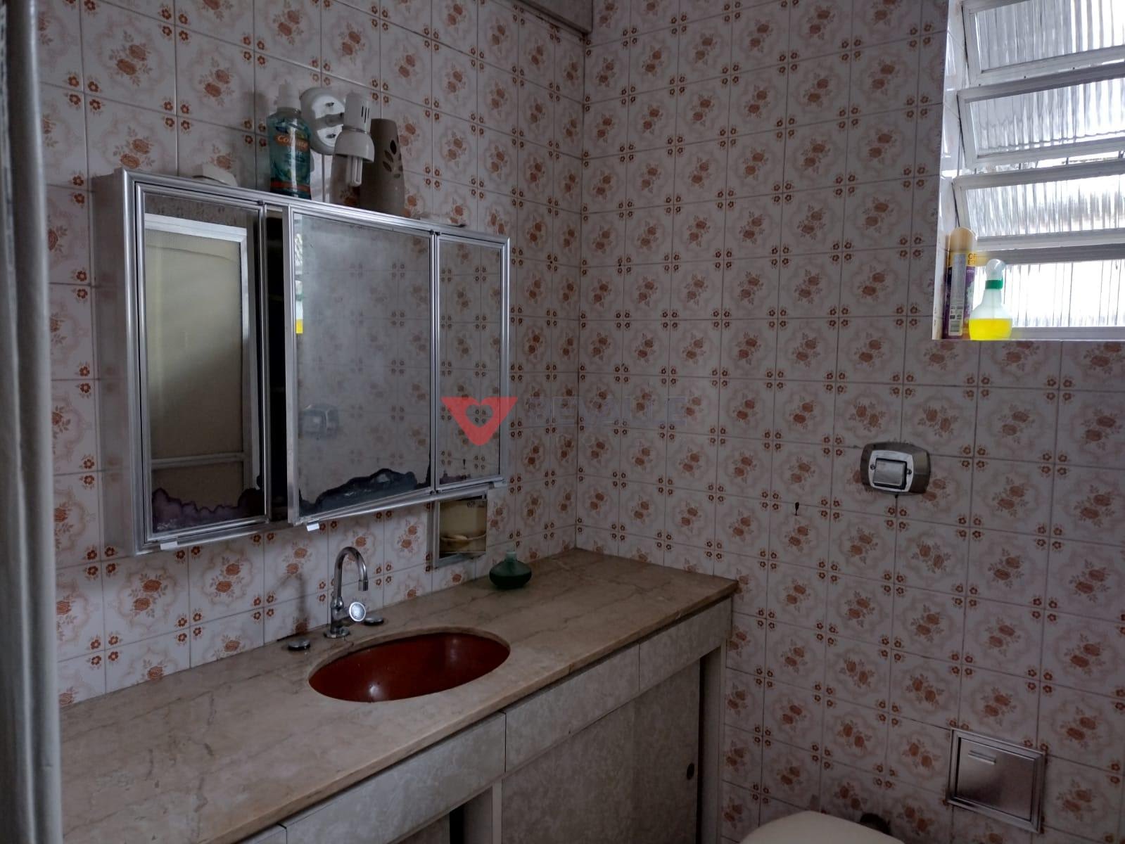 Casa à venda com 6 quartos, 2 banheiros, 6 vagas e 320m² no Botafogo, Rio de Janeiro (RJ) — foto 10 de 23