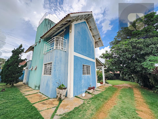 Casa Sobrado em Bom Clima  -  Chapada dos Guimarães