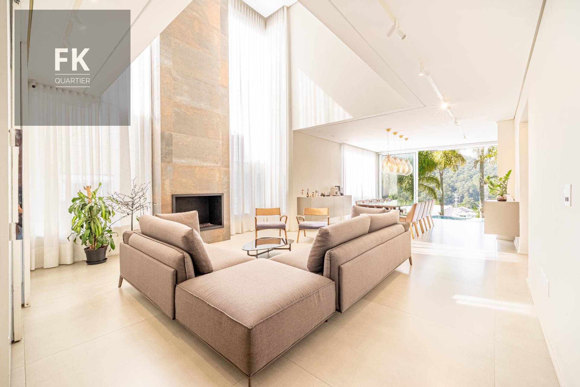 Casa à venda com 4 quartos, 4 suítes, 4 vagas e 425m² no Tamboré, Barueri (SP) — foto 7 de 30