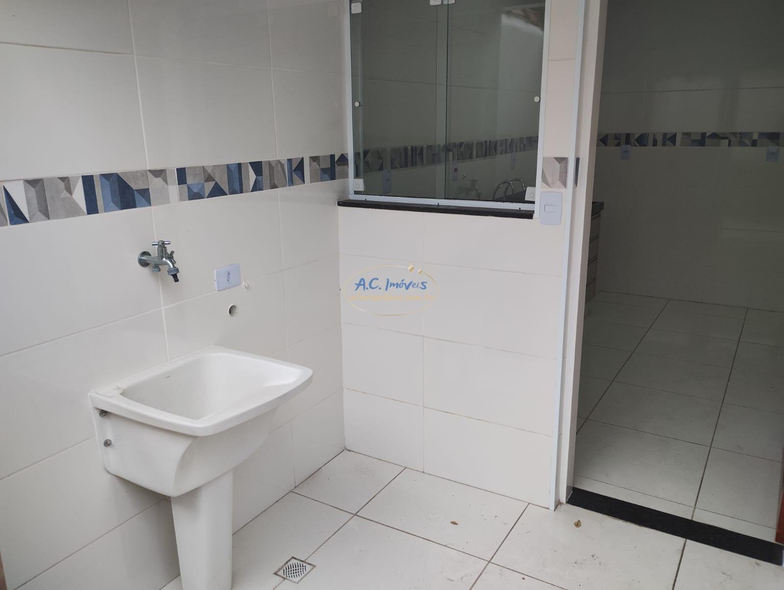 Casa à venda com 2 quartos, 1 suíte, 2 vagas e 70m² no Real, Praia Grande (SP) — foto 13 de 14
