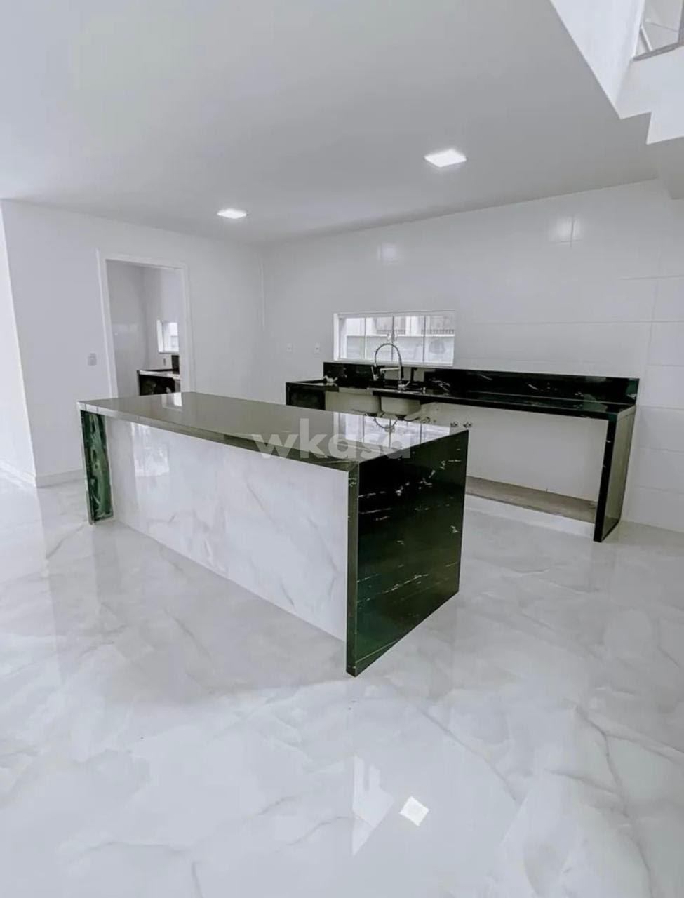 Casa à venda com 4 quartos, 4 suítes, 4 vagas e 380m² no Boulevard Lagoa, Serra (ES) — foto 14 de 18