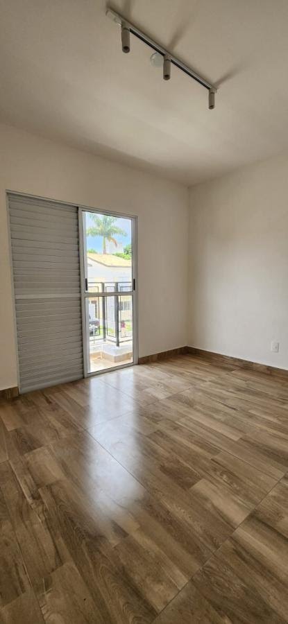 Casa à venda com 3 quartos, 1 suíte, 2 vagas e 107m² no Vila Sao Geraldo, Taubaté (SP) — foto 15 de 25