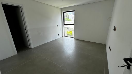 Apartamento à venda com 4 quartos, 4 suítes, 3 vagas e 271m² no Casa Forte, Recife (PE) — foto 13 de 29