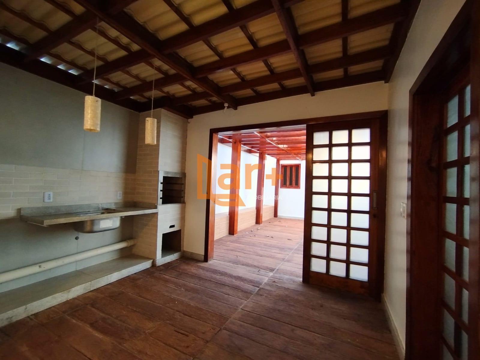 Casa à venda com 3 quartos, 2 suítes, 4 vagas e 370m² no Atalaia, Aracaju (SE) — foto 4 de 19