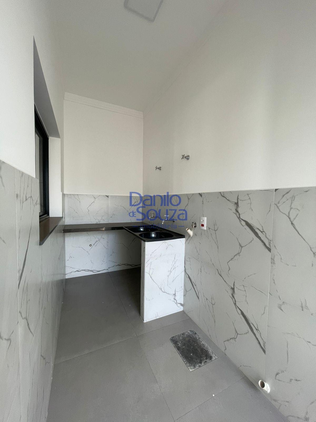 Casa à venda com 2 quartos, 1 suíte, 2 vagas e 107m² no Portal do Camburi, Araxá (MG) — foto 14 de 16