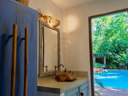 Casa 4 Dormitórios em Trancoso, Porto Seguro | 200m² 150k anual 