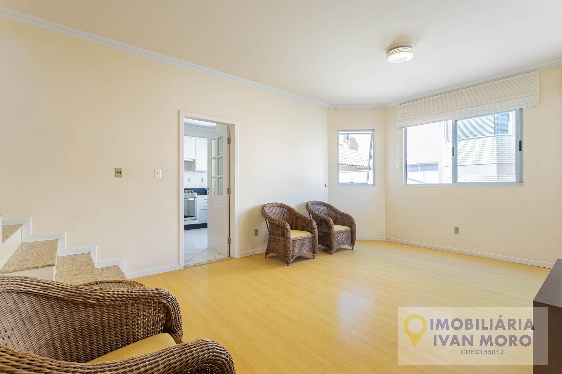 Casa à venda com 5 quartos, 2 suítes, 5 vagas e 284m² no João Paulo, Florianópolis (SC) — foto 2 de 30