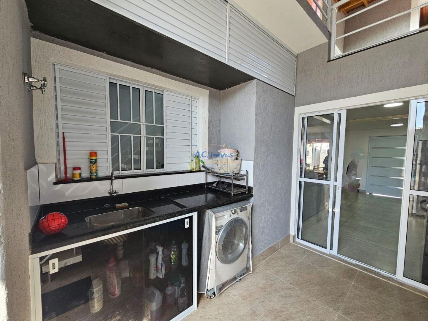 Casa à venda com 3 quartos, 1 suíte, 2 vagas e 120m² no Solemar, Praia Grande (SP) — foto 29 de 30