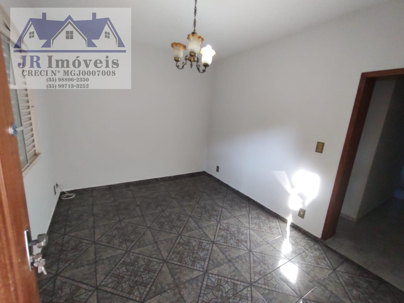 Casa à venda com 3 quartos, 2 banheiros, 1 vaga e 100m² no Cruzeiro, Itajubá (MG) — foto 9 de 30