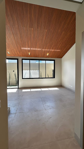 Casa de Condomínio em Gávea  -  Uberlândia