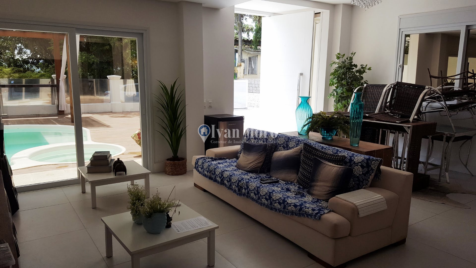 Casa para alugar com 5 quartos, 3 suítes, 3 vagas e 490m² no Daniela, Florianópolis (SC) — foto 17 de 30