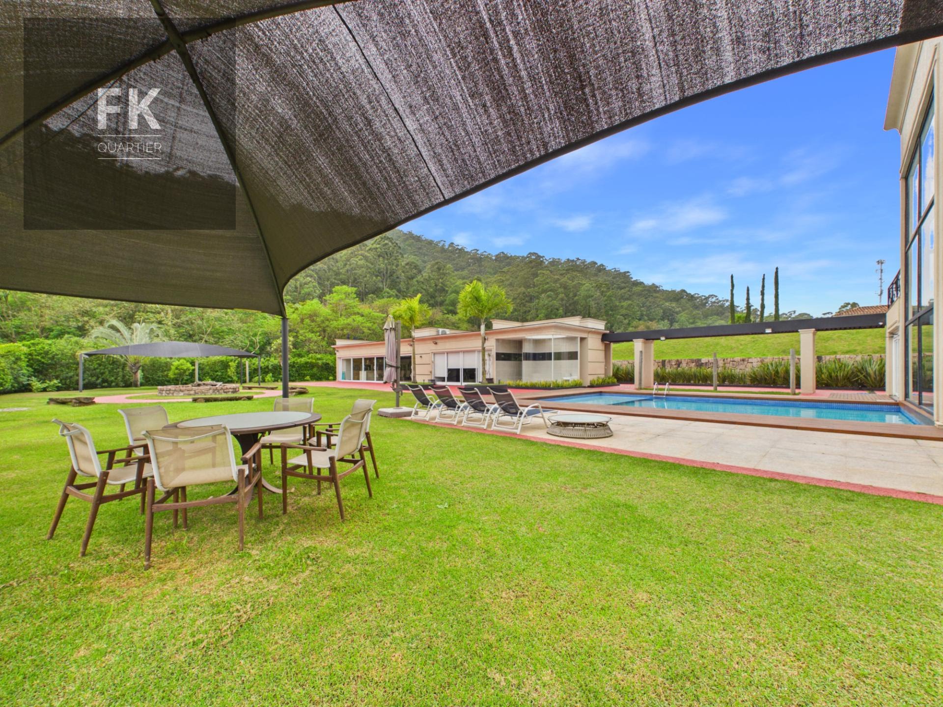 Casa à venda com 5 quartos, 5 suítes, 20 vagas e 1400m² no Tamboré, Barueri (SP) — foto 11 de 30