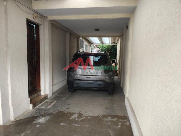 Casa à venda com 3 quartos, 1 suíte, 5 vagas e 238m² no Piraporinha, Diadema (SP) — foto 16 de 17