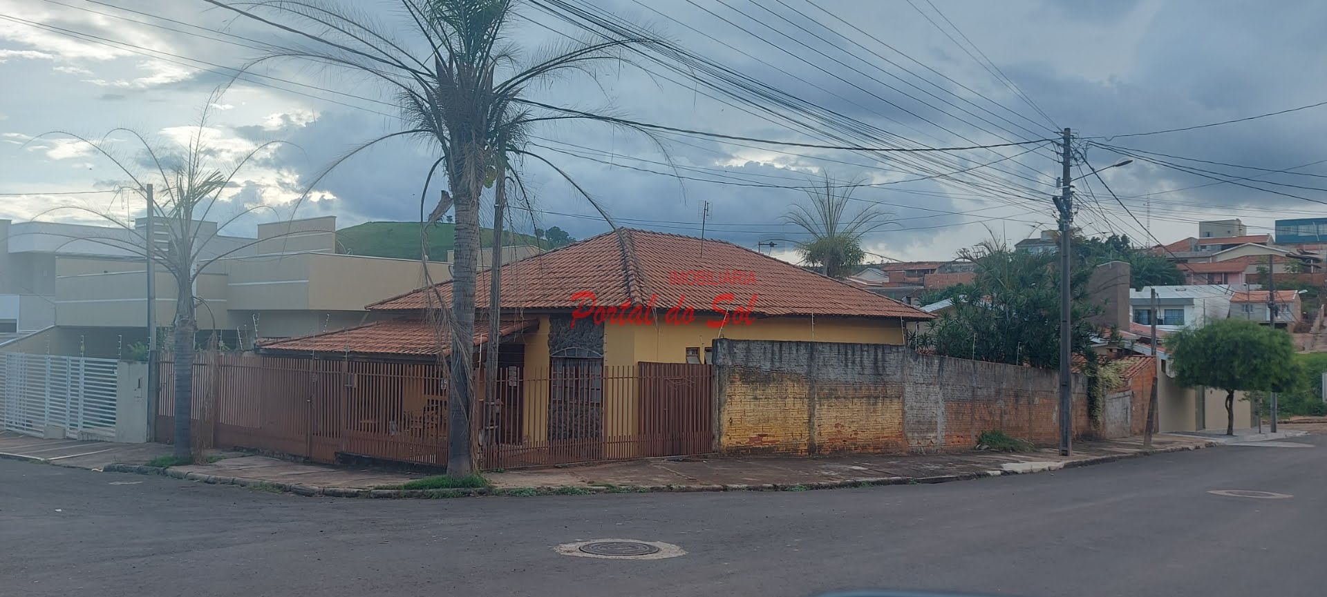 Casa à venda com 3 quartos, 1 suíte, 2 vagas e 168m² no Jardim São Pedro II, Santo Antônio da Platina (PR) — foto 3 de 3